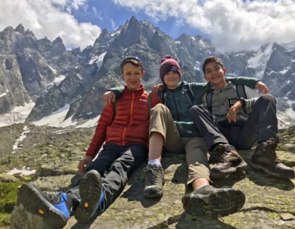 middle-school-students-sitting-french-alps-msfrho_beccashumlin-85-edited