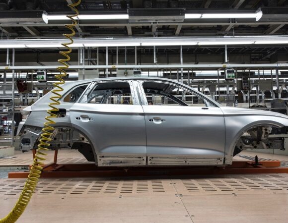 car-frame-factory-carlos-aranda-unsplash