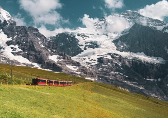 jungfraubahn-train-switzerland