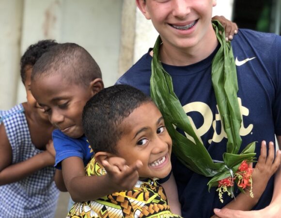 student-local-boys-service-trip-fiji-ceausa_student_leoshack-9