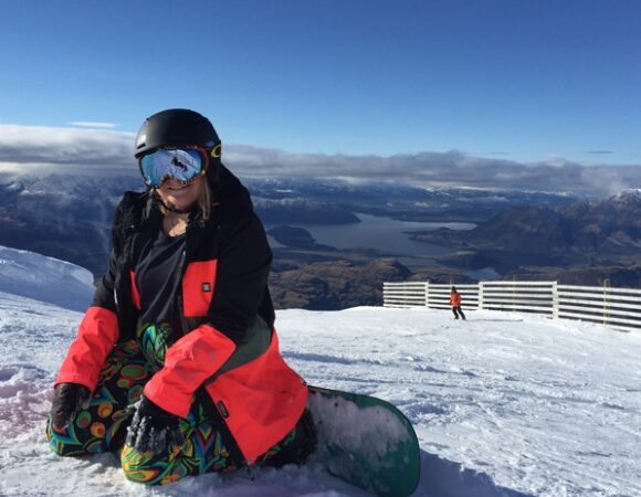 student-snowboarder-treble-cone-new-zealand-ceausa_melaniemanuel-96