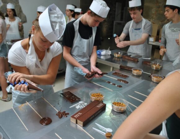 students-chocolate-workshop-barcelona_pcbar_evanoverton