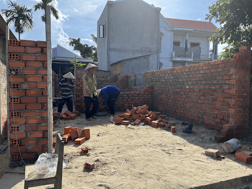 the home construction site in Vietnam on Putneys service program