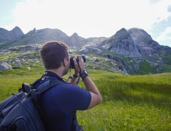 student-photographing-norway-landscape