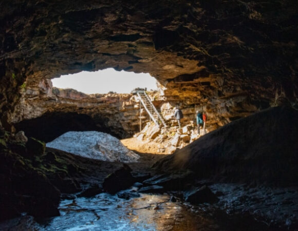 students-exploring-caves-iceland